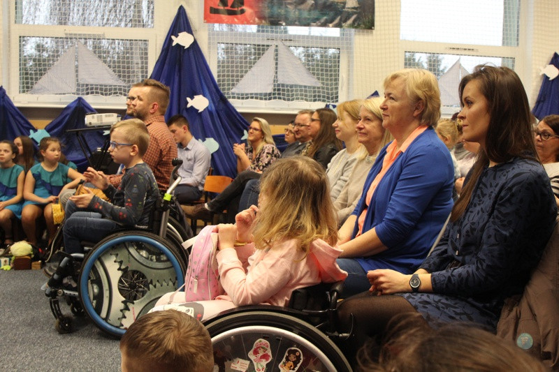 Anioły lubią żywioły – wystawa w Trzebieży [foto]