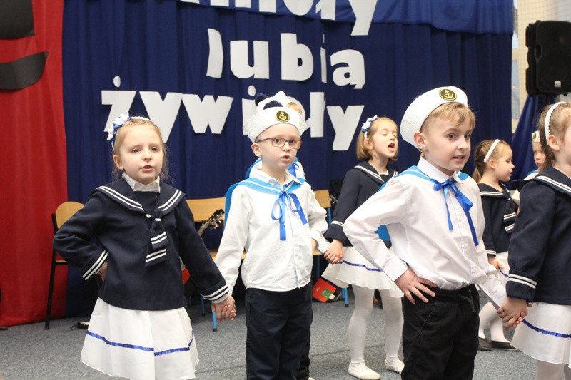 Anioły lubią żywioły – wystawa w Trzebieży [foto]