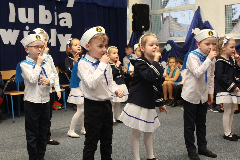 Anioły lubią żywioły – wystawa w Trzebieży [foto]