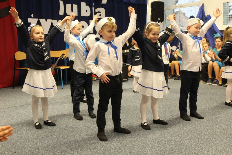 Anioły lubią żywioły – wystawa w Trzebieży [foto]