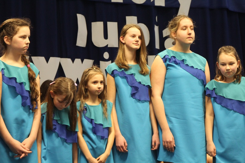 Anioły lubią żywioły – wystawa w Trzebieży [foto]