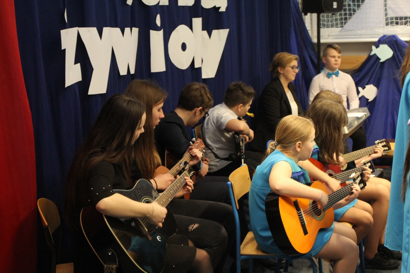 Anioły lubią żywioły – wystawa w Trzebieży [foto]