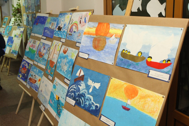 Anioły lubią żywioły – wystawa w Trzebieży [foto]