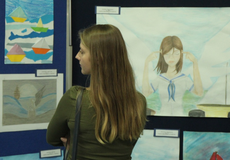 Anioły lubią żywioły – wystawa w Trzebieży [foto]