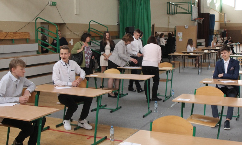 Rozpoczęły się egzaminy gimnazjalne [foto/wideo]