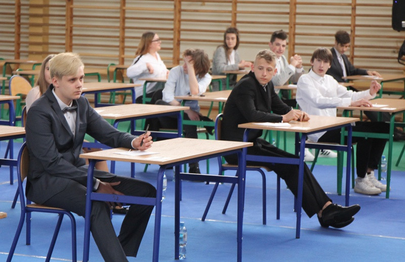 Rozpoczęły się egzaminy gimnazjalne [foto/wideo]