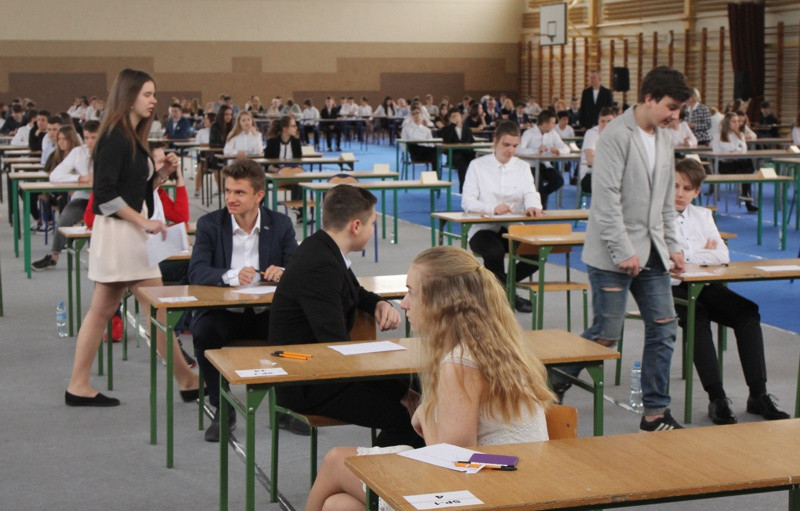 Rozpoczęły się egzaminy gimnazjalne [foto/wideo]