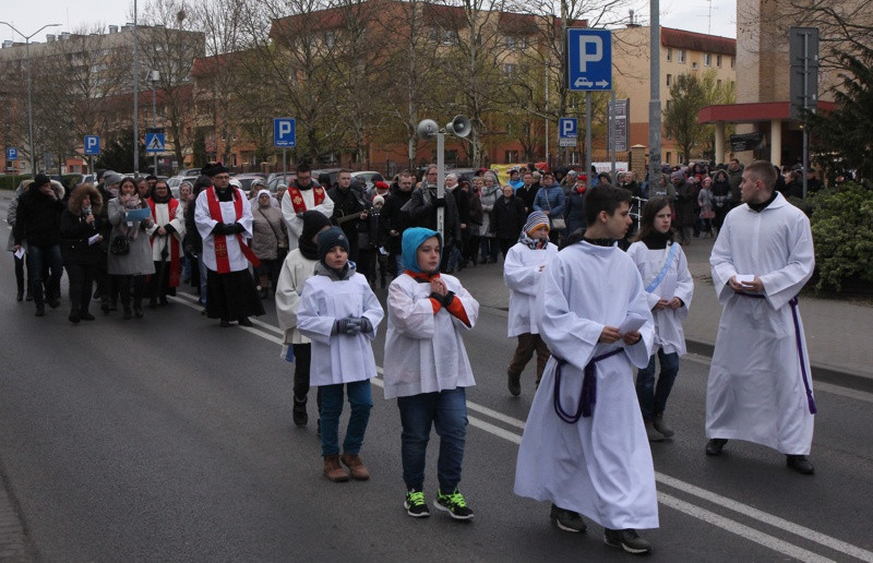 Droga Krzyżowa ulicami miasta
