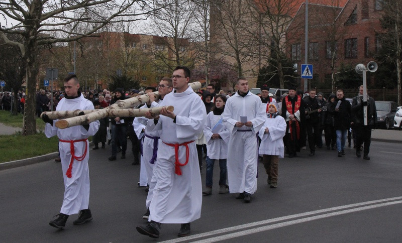 Droga Krzyżowa ulicami miasta