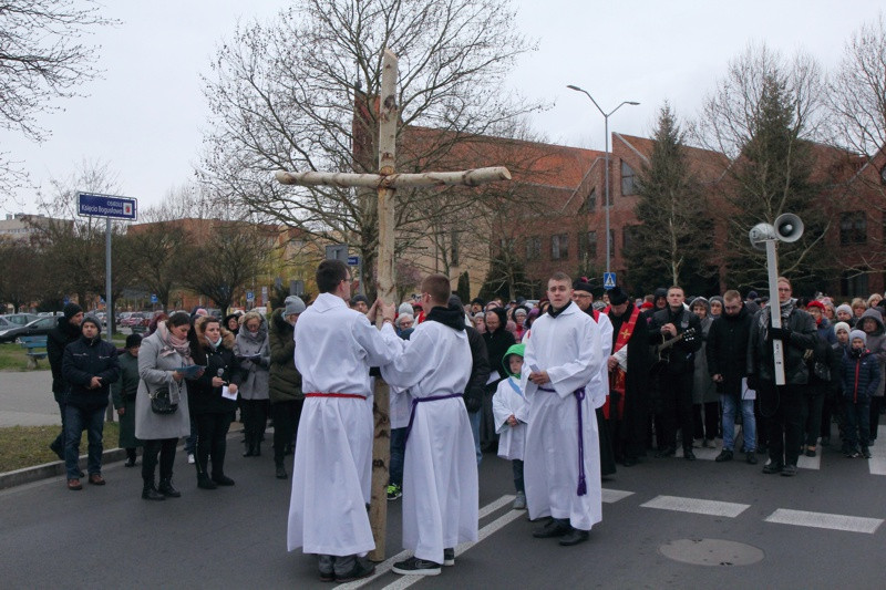 Droga Krzyżowa ulicami miasta