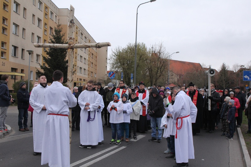 Droga Krzyżowa ulicami miasta