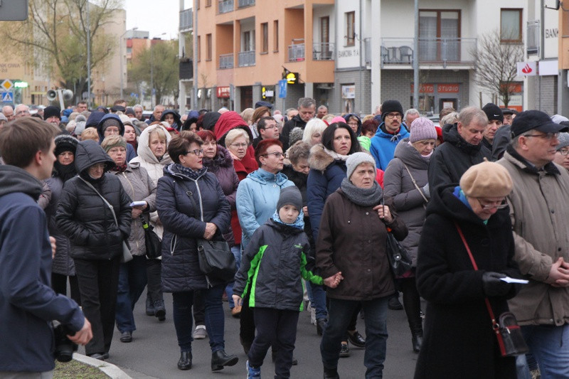 Droga Krzyżowa ulicami miasta