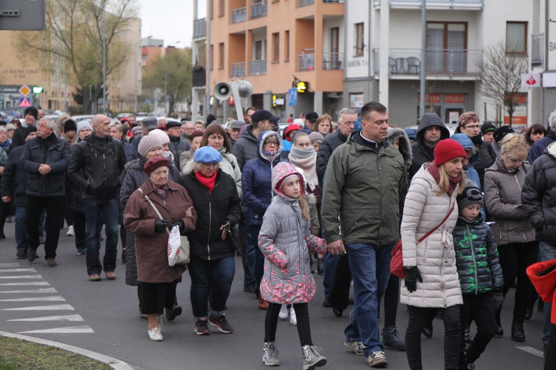Droga Krzyżowa ulicami miasta