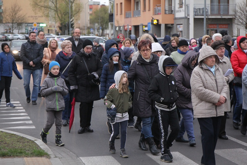 Droga Krzyżowa ulicami miasta