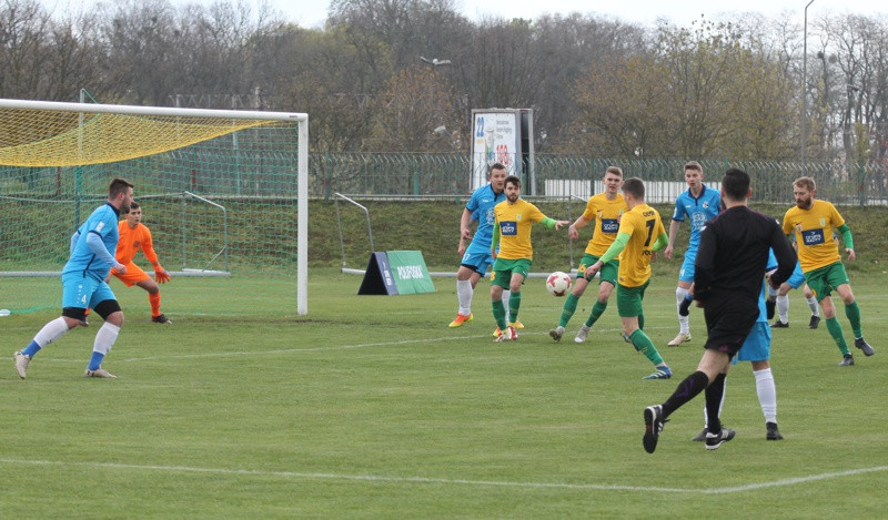 Chemicy pokonali Morzycko Moryń 9:0