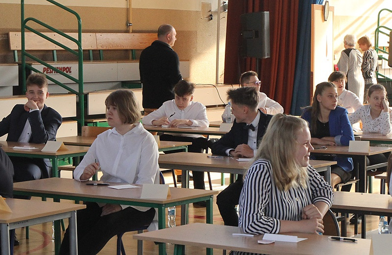 Egzamin ósmoklasisty – historyczny i w wyjątkowych warunkach