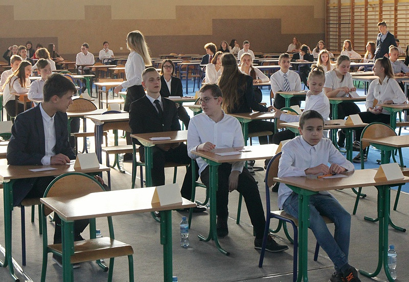 Egzamin ósmoklasisty – historyczny i w wyjątkowych warunkach