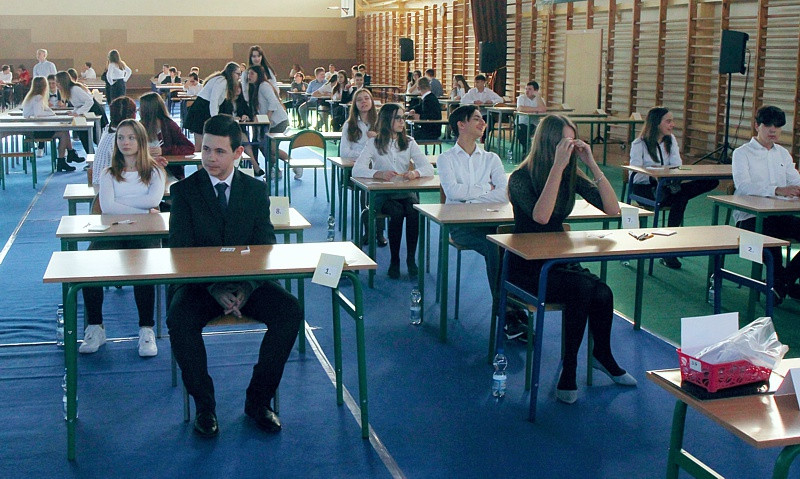 Egzamin ósmoklasisty – historyczny i w wyjątkowych warunkach