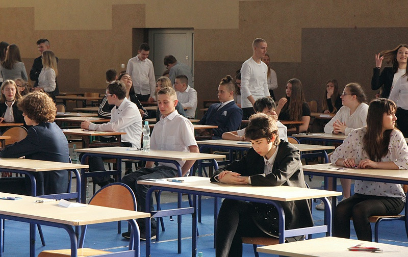 Egzamin ósmoklasisty – historyczny i w wyjątkowych warunkach