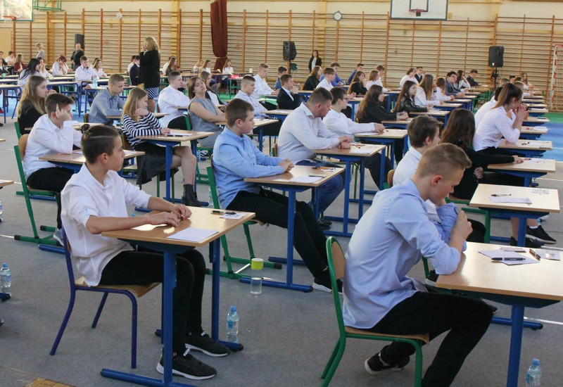 Egzamin ósmoklasisty – historyczny i w wyjątkowych warunkach