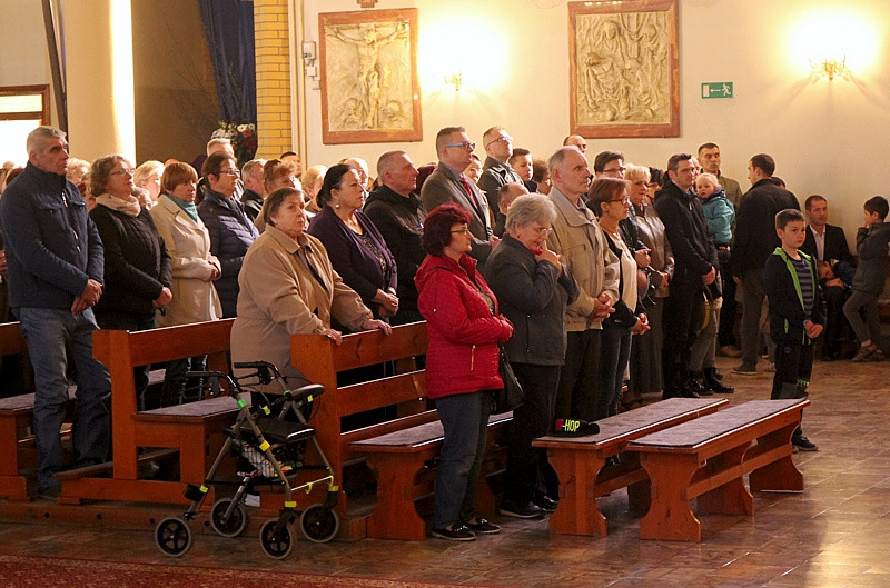 Wielki Piątek - Liturgia Męki Pańskiej