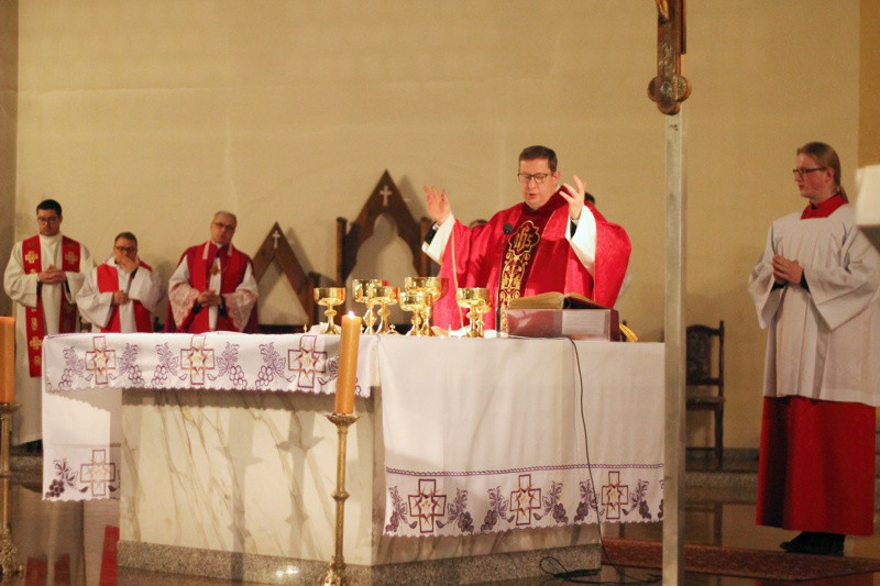 Wielki Piątek - Liturgia Męki Pańskiej