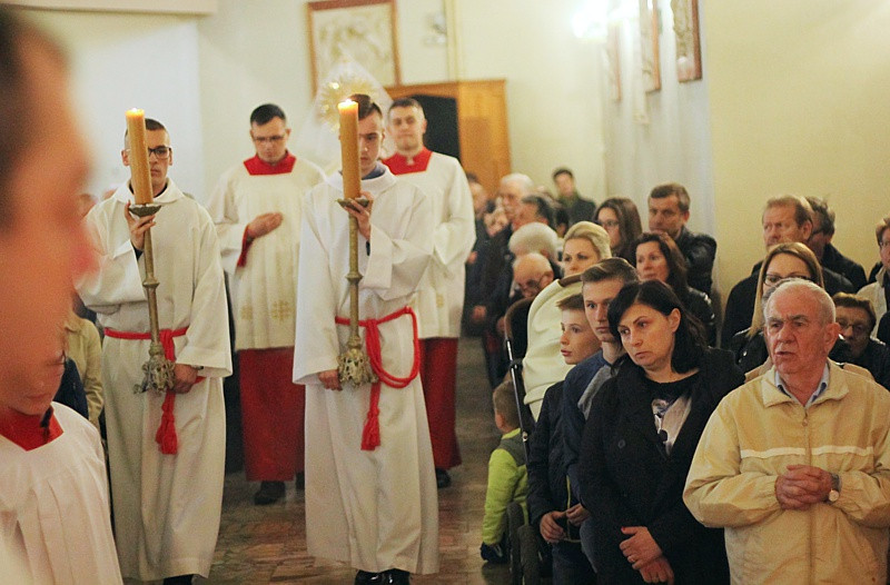 Wielki Piątek - Liturgia Męki Pańskiej