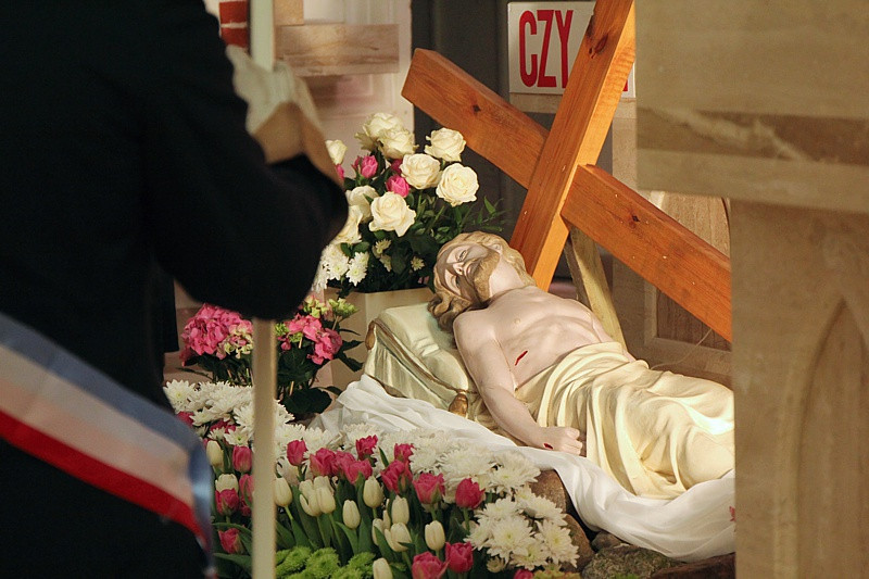 Wielka Sobota - święcenie pokarmów w polickich parafiach