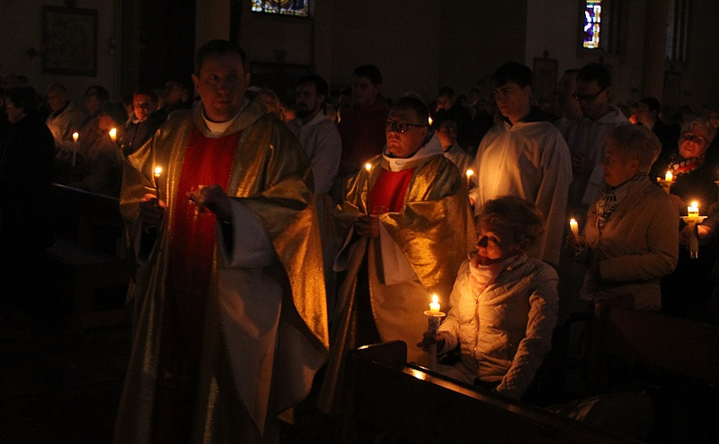 Wielka Sobota - Wigilia Paschalna