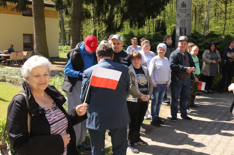 Uroczystość wciągnięcia flagi w PSONI