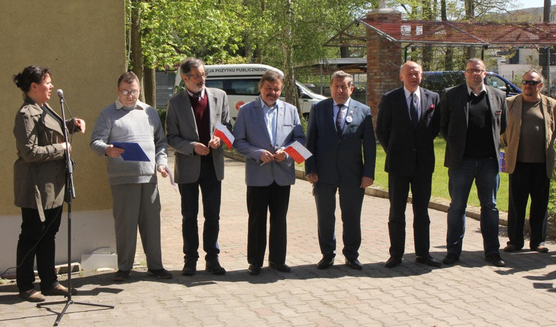 Uroczystość wciągnięcia flagi w PSONI