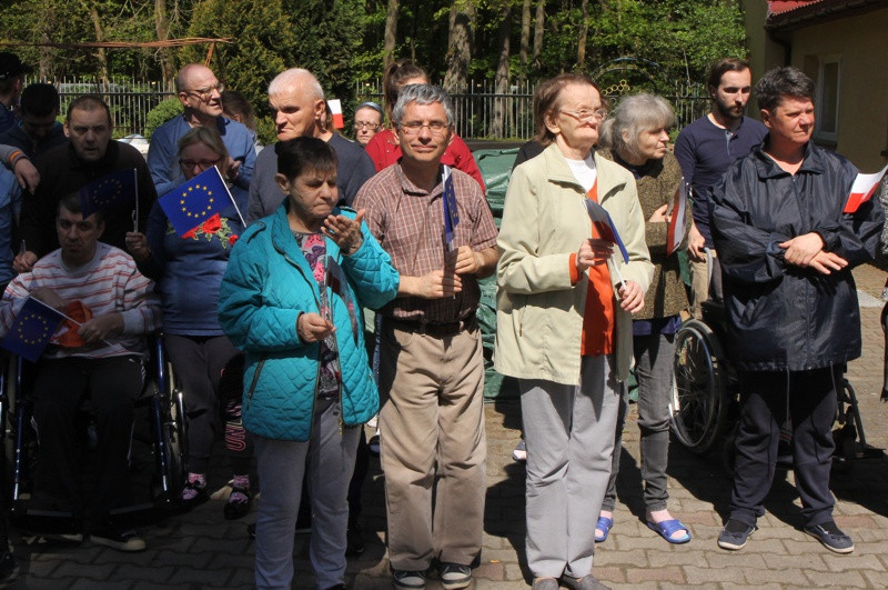 Uroczystość wciągnięcia flagi w PSONI