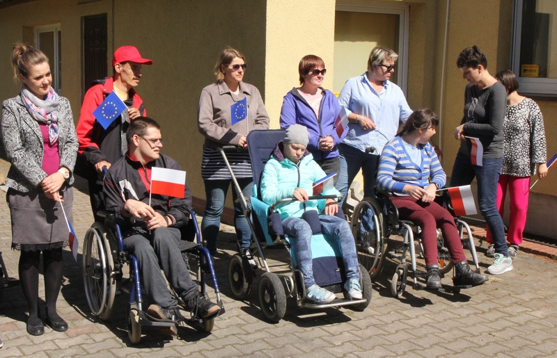 Uroczystość wciągnięcia flagi w PSONI