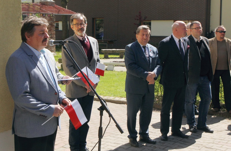 Uroczystość wciągnięcia flagi w PSONI