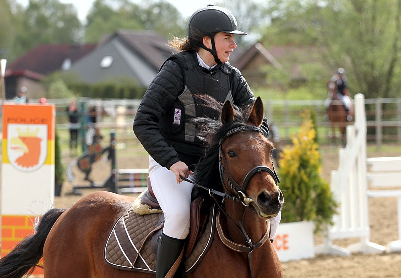 Festyn rodzinny i skoki przez przeszkody w Przęsocinie