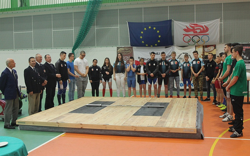 AKS PROMIEŃ wygrywa turniej z okazji Konstytucji 3 maja