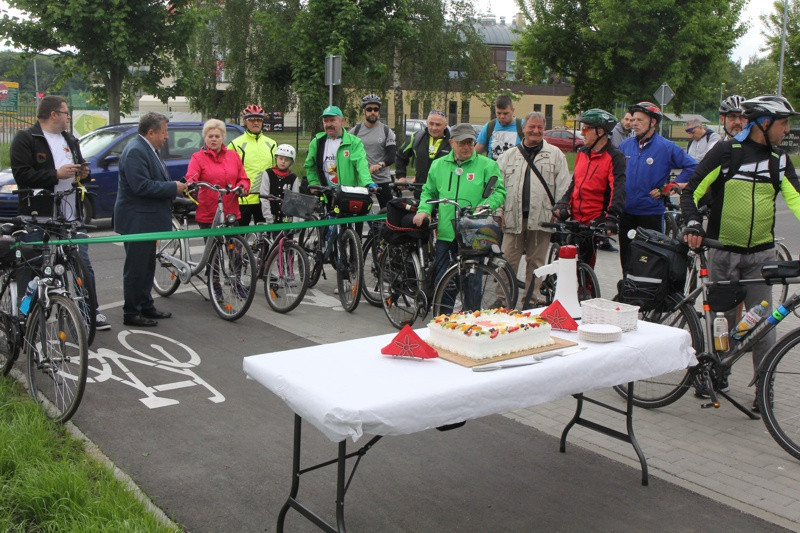 Rajd rowerowy i otwarcie nowego odcinka ścieżki rowerowej