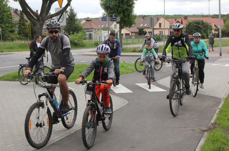 Rajd rowerowy i otwarcie nowego odcinka ścieżki rowerowej
