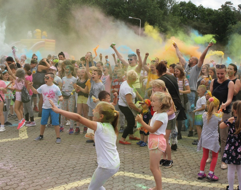 Kolorowo 'Z uśmiechem do lata'