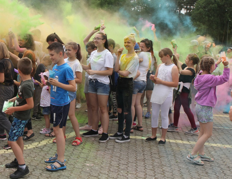 Kolorowo 'Z uśmiechem do lata'