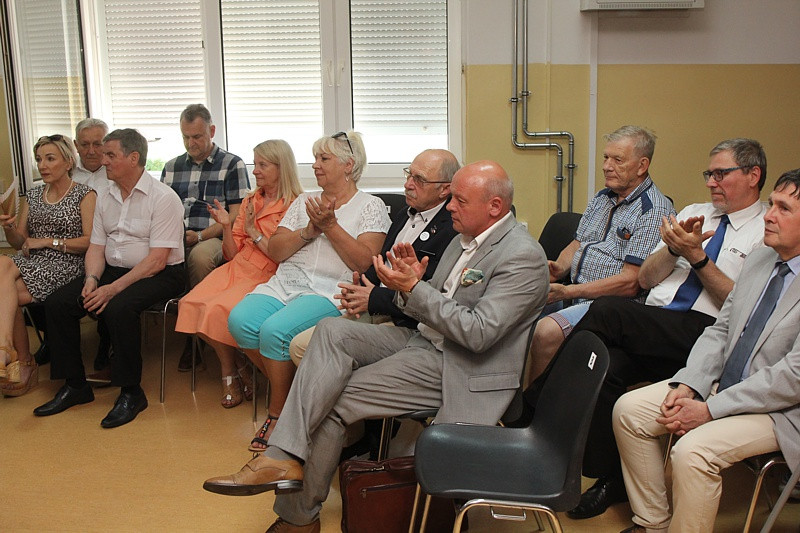 35 procent demokracji – policki okrągły stół