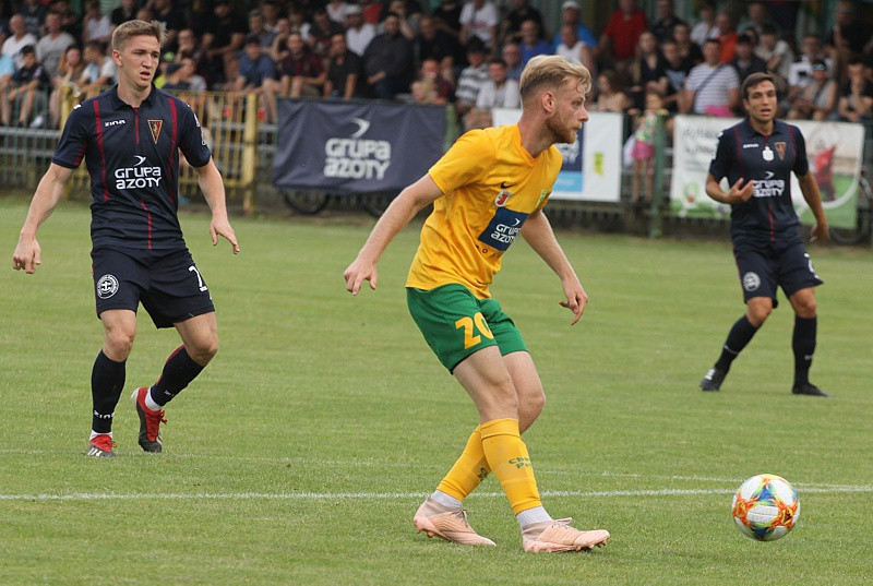 Pogoń Szczecin wygrywa z Chemikiem 3:0
