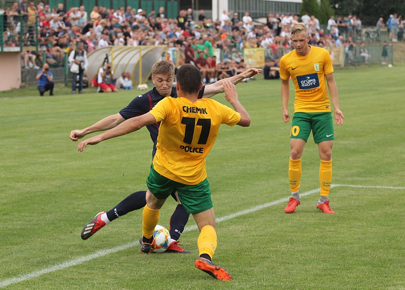 Pogoń Szczecin wygrywa z Chemikiem 3:0