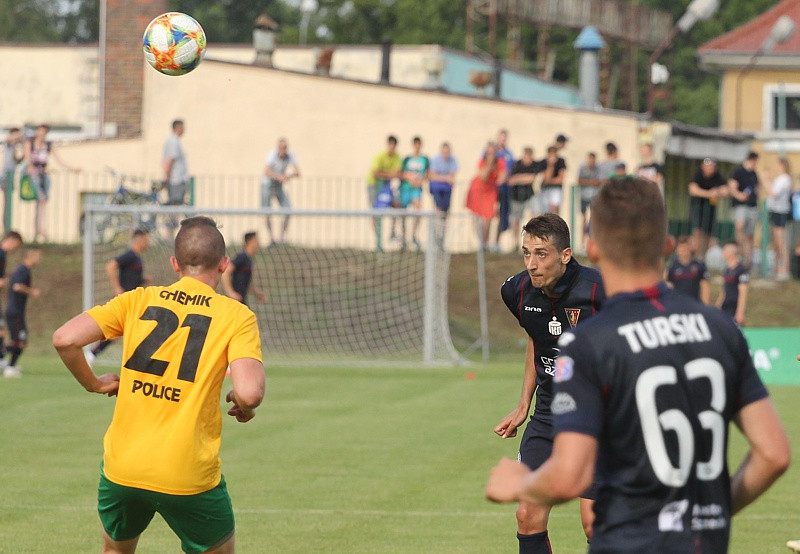 Pogoń Szczecin wygrywa z Chemikiem 3:0