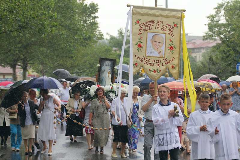 Procesja Bożego Ciała w parafii pw. św. Kazimierza w Policach