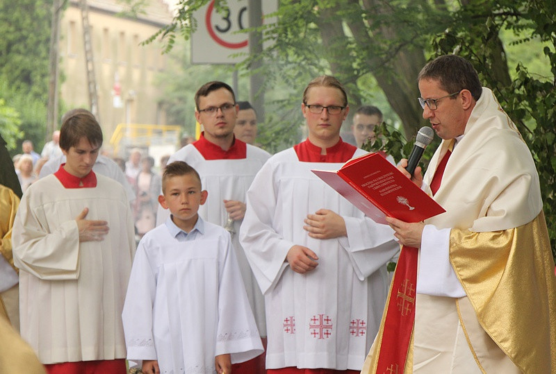Procesja Bożego Ciała w parafii pw. św. Kazimierza w Policach