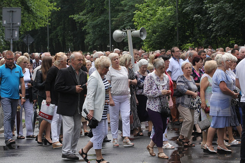 Procesja Bożego Ciała w parafii pw. św. Kazimierza w Policach