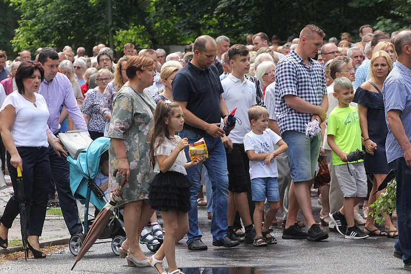 Procesja Bożego Ciała w parafii pw. św. Kazimierza w Policach