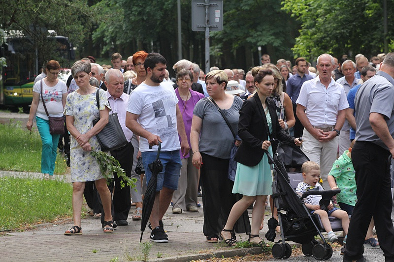 Procesja Bożego Ciała w parafii pw. św. Kazimierza w Policach