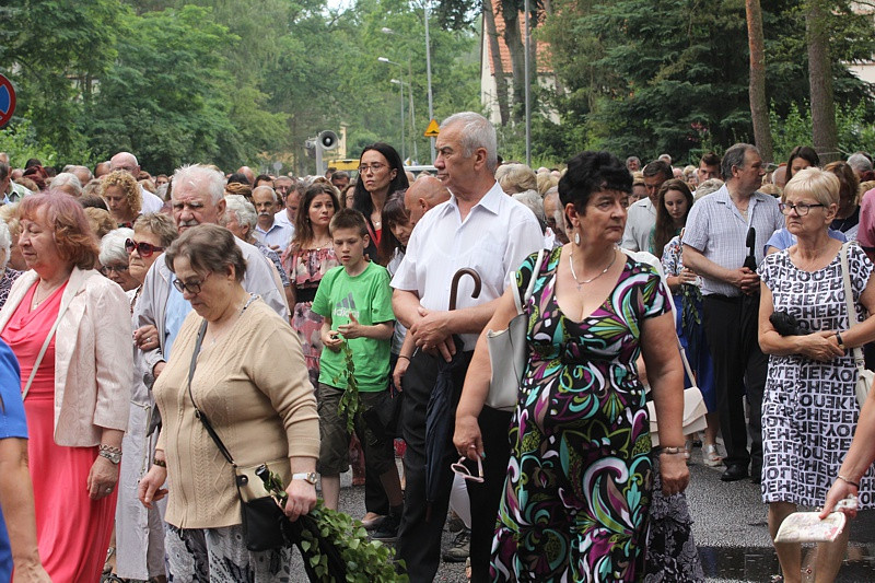 Procesja Bożego Ciała w parafii pw. św. Kazimierza w Policach